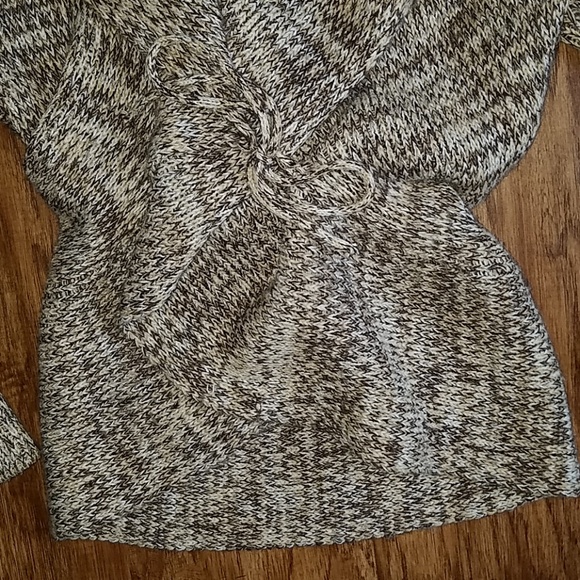 JohnPaulRichard Wrap Sweater - Picture 4 of 8